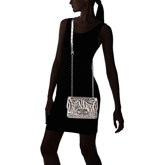 Salvatore Ferragamo Gancini Quilted Shoulder Bag - Picture 2 of 8